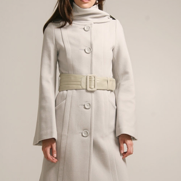 EUC Mackage Apple Fog Coat - Picture 4 of 8
